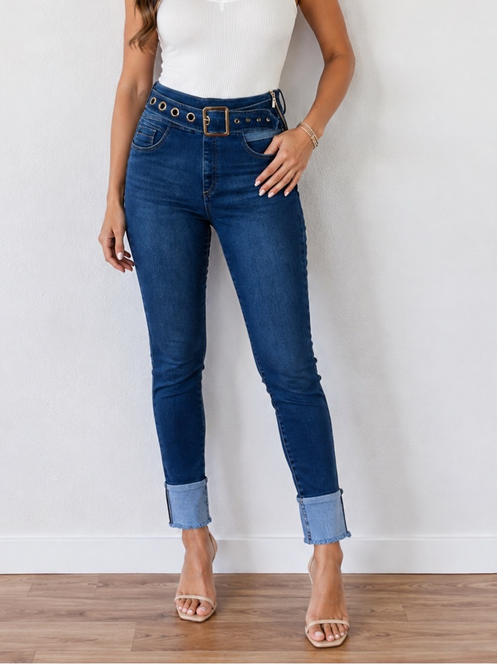 Stagmi Women’s High Waist Skinny Jeans with Grommet Belt Detail Dark Wash Size 9
